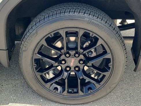 Certified 2025 GMC Sierra 1500 SLT w/ SLT Premium Plus Package AWD/4WD image 10