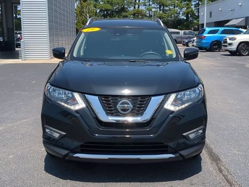 Used 2019 Nissan Rogue SV FWD image 8