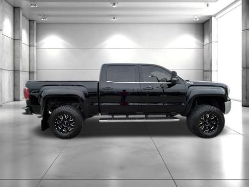 Used 2018 GMC Sierra 1500 SLT AWD/4WD image 9