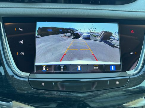 Used 2023 Cadillac XT6 Premium Luxury w/ Technology Package image 29