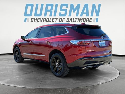 Used 2023 Buick Enclave Essence w/ Experience Buick Package image 4