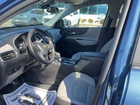 Used 2024 Chevrolet Equinox LS w/ LS Convenience Package image 6