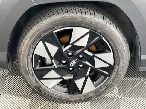 Used 2024 Hyundai Kona SEL FWD image 11
