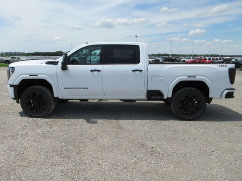New 2026 GMC Sierra 2500 SLT w/ SLT Convenience Package AWD/4WD image 10
