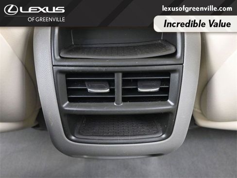 Used 2017 Cadillac XT5 Luxury w/ Driver Awareness Package image 28