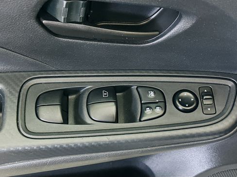 Used 2024 Nissan Versa S w/ Trunk Package FWD image 15