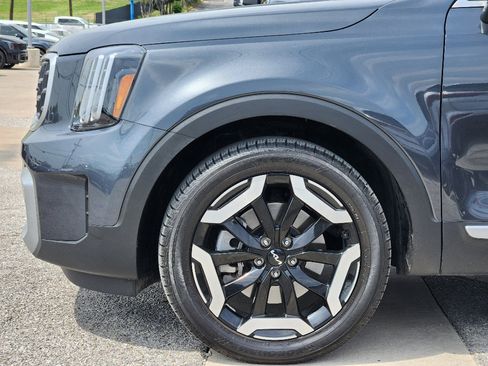 Used 2024 Kia Telluride S w/ S Sunroof Package image 8