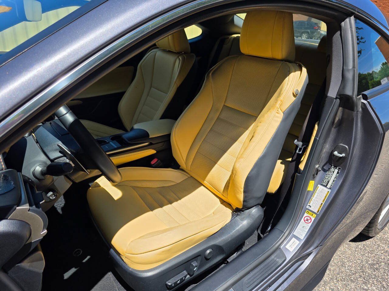 Used 2015 Lexus RC 350 w/ Luxury Package RWD image 13