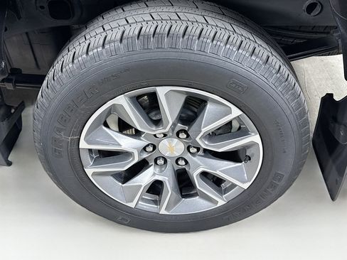 Used 2022 Chevrolet Silverado 1500 LT image 36