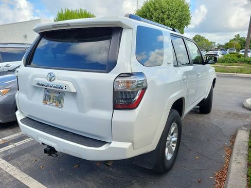 Used 2024 Toyota 4Runner SR5 AWD/4WD image 4