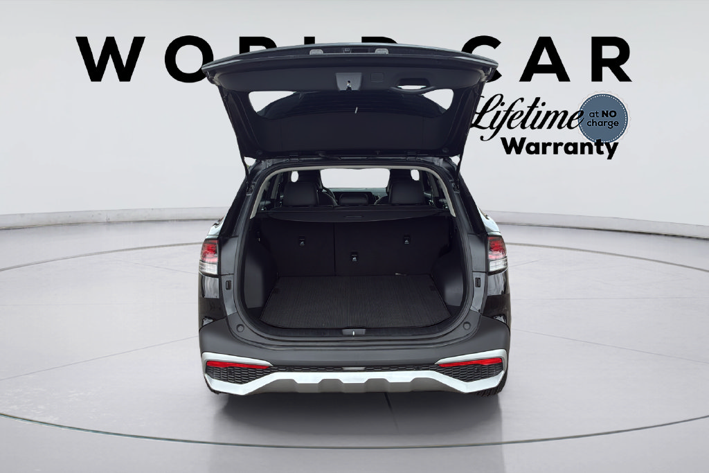 Used 2025 Kia Sportage EX FWD image 9