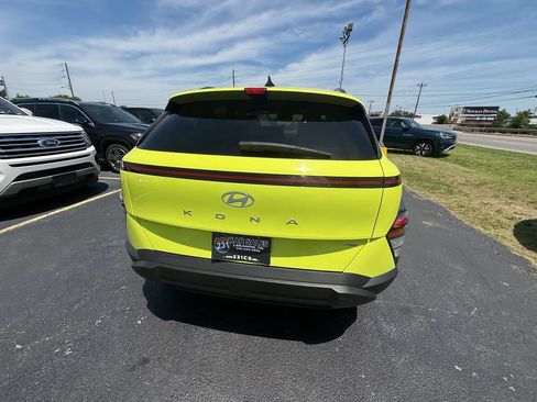 Used 2024 Hyundai Kona SEL w/ Convenience Package AWD/4WD image 4