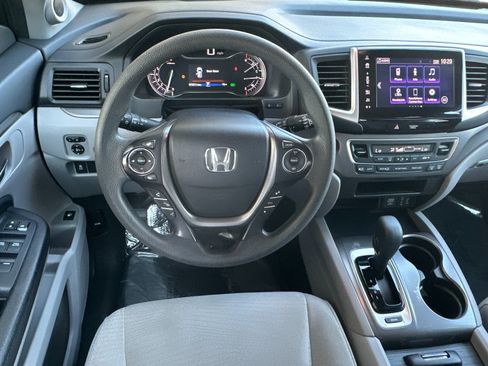Used 2017 Honda Pilot EX image 14
