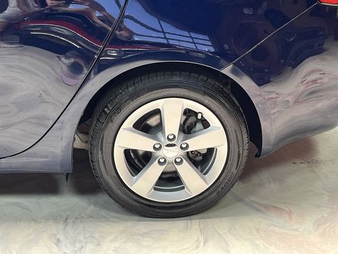 Used 2016 Dodge Dart SXT FWD image 31