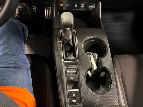 Used 2025 Honda Civic Sport image 28