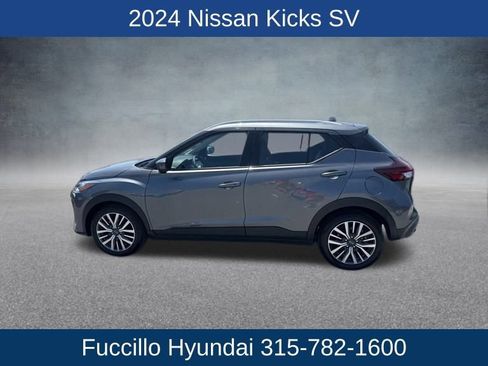 Used 2024 Nissan Kicks SV image 7