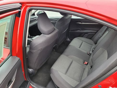 Used 2025 Toyota Camry LE image 6