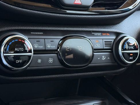 Used 2023 Kia Soul GT-Line image 23