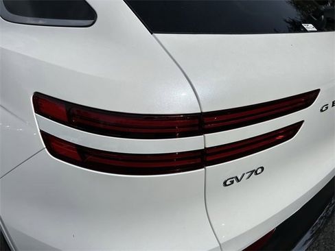New 2026 Genesis GV70 2.5T image 17