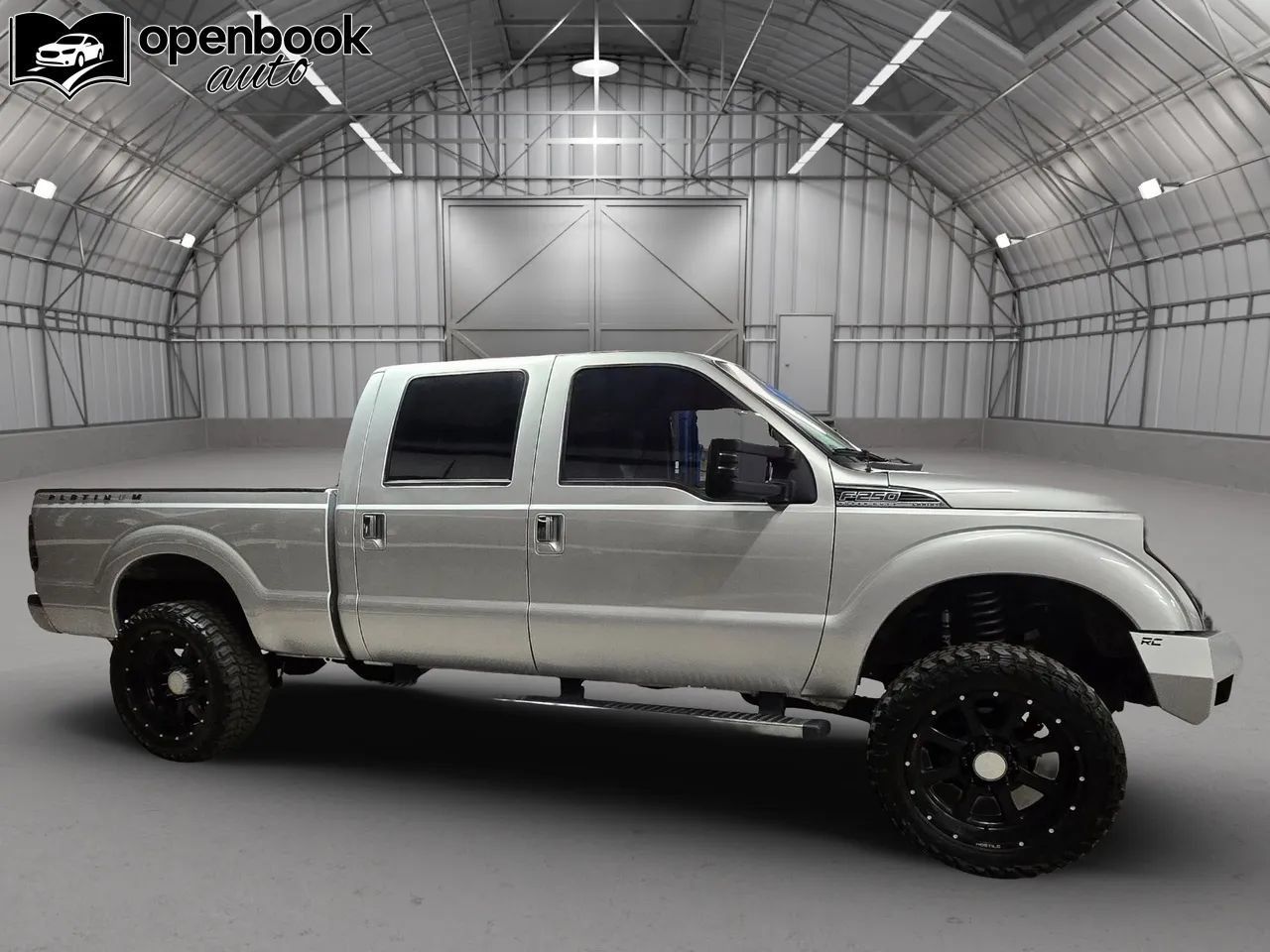 Used 2016 Ford F250 Platinum w/ FX4 Off-Road Package AWD/4WD image 4