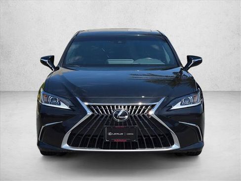 Used 2025 Lexus ES 300h w/ Premium Package FWD image 2