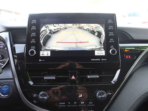 Used 2021 Toyota Camry XLE image 27