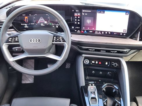 Certified 2025 Audi Q5 Premium Plus AWD/4WD image 33