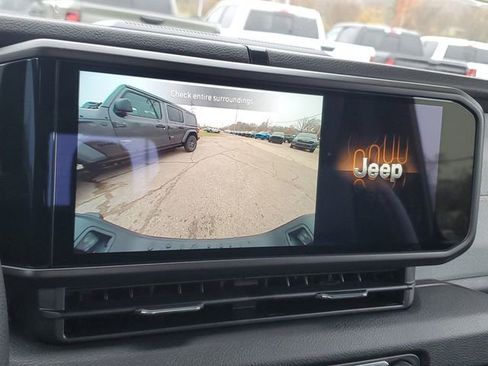 New 2026 Jeep Gladiator Sport image 10