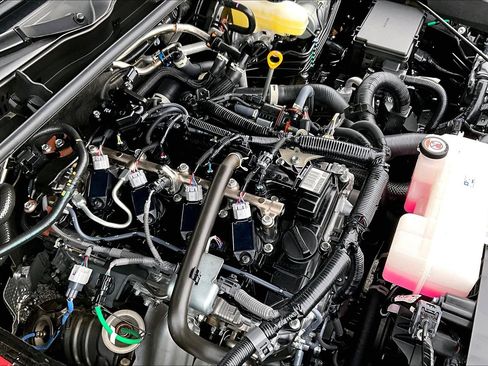 Used 2025 Toyota 4Runner SR5 image 34