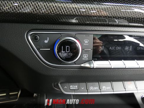 Used 2018 Audi SQ5 Premium Plus w/ S Sport Package AWD/4WD image 58