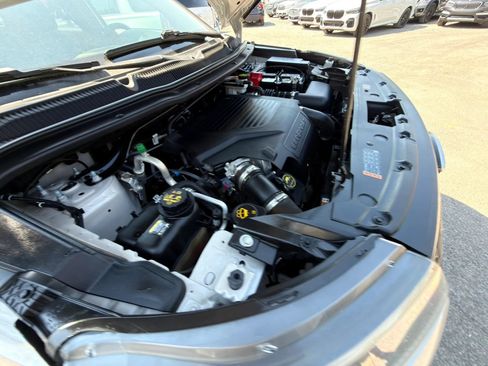 Used 2019 Ford Explorer Sport AWD/4WD image 3