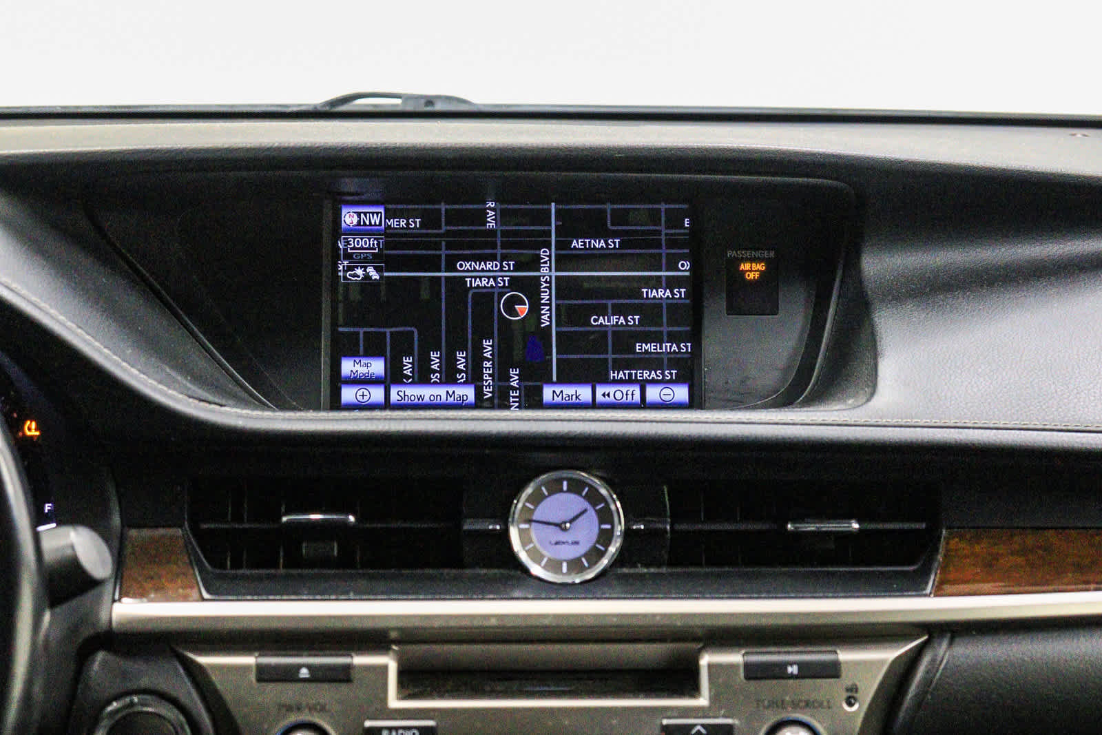 Used 2014 Lexus ES 350 w/ Luxury Package FWD image 15
