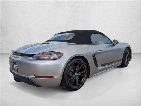 Used 2022 Porsche 718 Boxster image 5