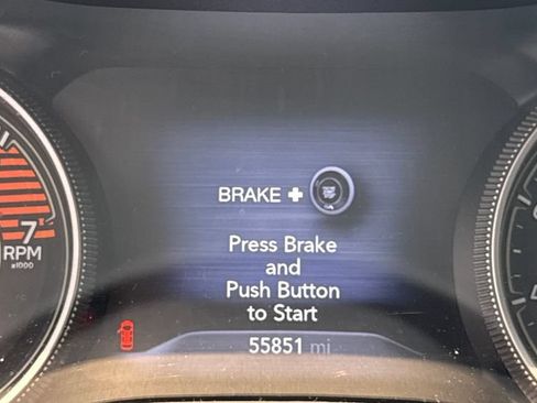 Used 2019 Jeep Cherokee Limited AWD/4WD image 8