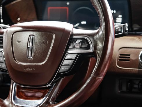 Used 2018 Lincoln Navigator Black Label w/ Cargo Package AWD/4WD image 22