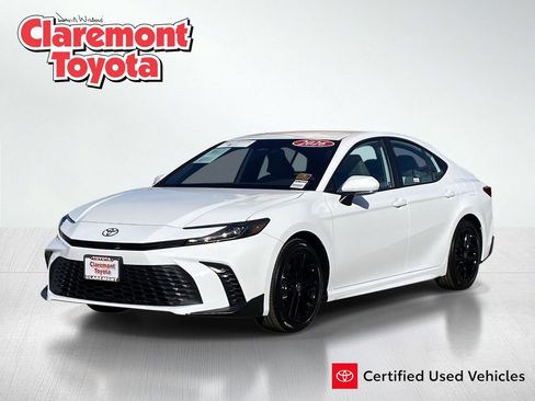 Certified 2026 Toyota Camry SE w/ Convenience Package image 1