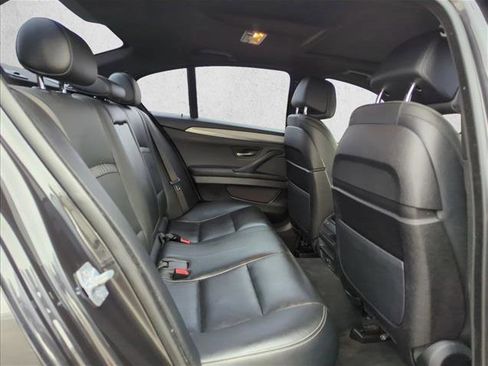 Used 2014 BMW 550i xDrive Sedan image 14