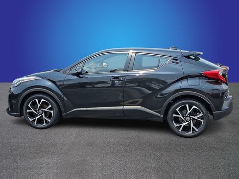 Used 2022 Toyota C-HR XLE FWD image 7