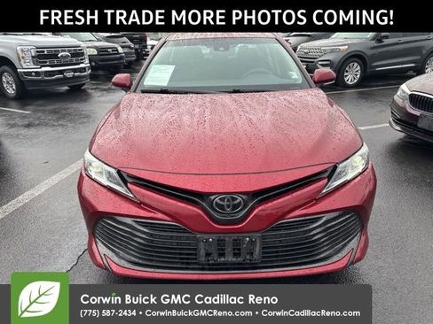 Used 2018 Toyota Camry LE w/ Convenience Package image 2