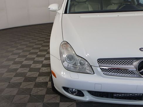 Used 2007 Mercedes-Benz CLS 550 image 11