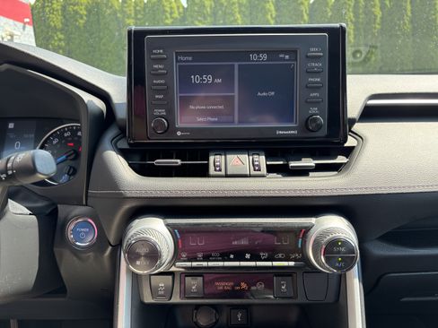 Used 2022 Toyota RAV4 XLE Premium AWD/4WD image 25