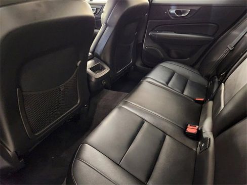 Used 2024 Volvo S60 B5 Core image 30