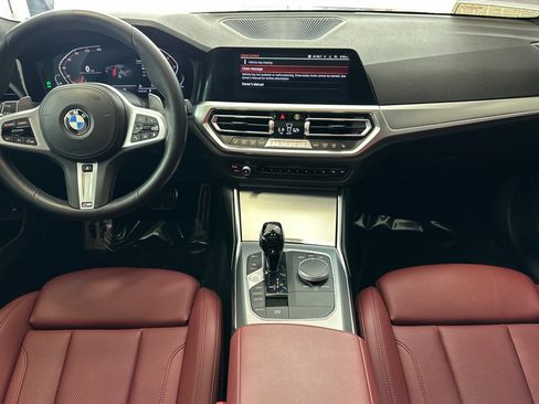 Used 2022 BMW 330i Sedan w/ M Sport Package RWD image 15