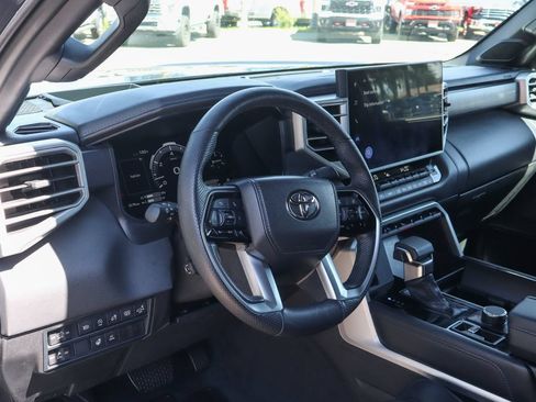 Used 2025 Toyota Tundra Platinum AWD/4WD image 23