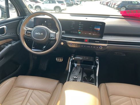 Certified 2025 Kia Sorento SX Prestige w/ Olive Brown Leather Package image 18