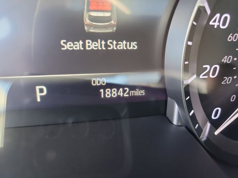 Certified 2022 Toyota Highlander XLE image 35