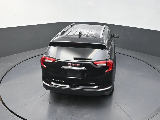 Used 2024 GMC Terrain SLT AWD/4WD image 28