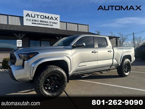 Used 2024 Toyota Tacoma SR5 image 1
