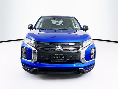 Used 2025 Mitsubishi Outlander Sport LE AWD/4WD image 2