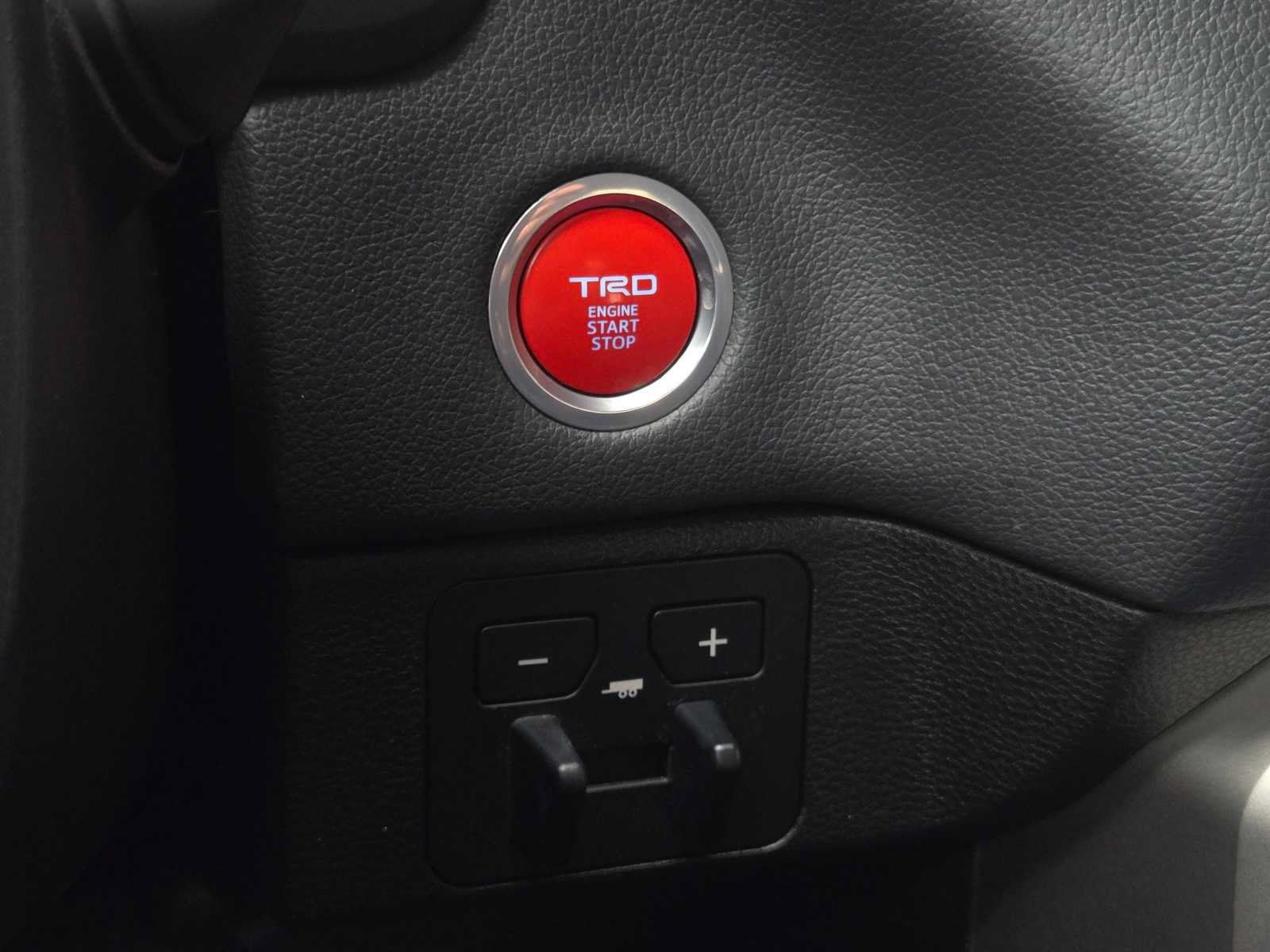 Used 2024 Toyota Tundra Limited w/ TRD Off-Road Package AWD/4WD image 20